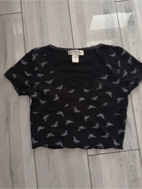 Cut & Paste  Lace trim Crop Tee Black W/butterflies  Size S